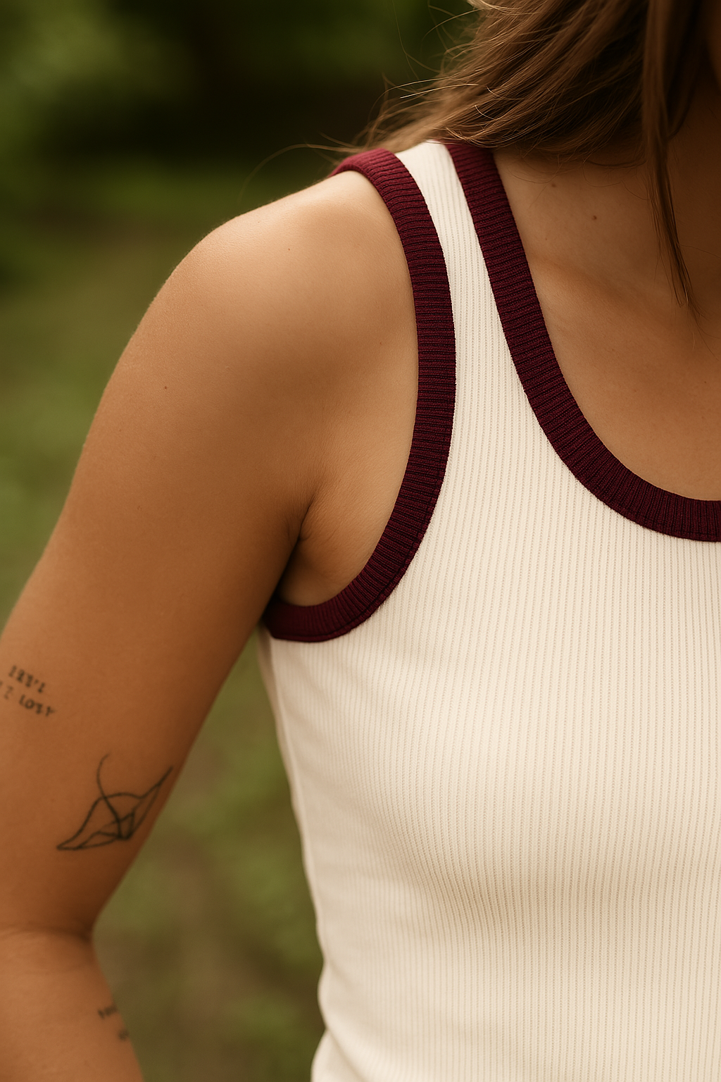 Tank Top - Crudo borde Burdeo