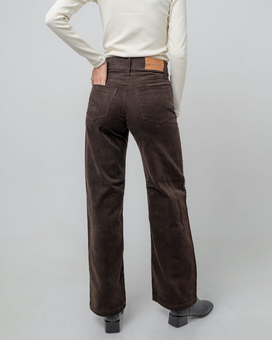 Pantalón de cotelé - Vista trasera