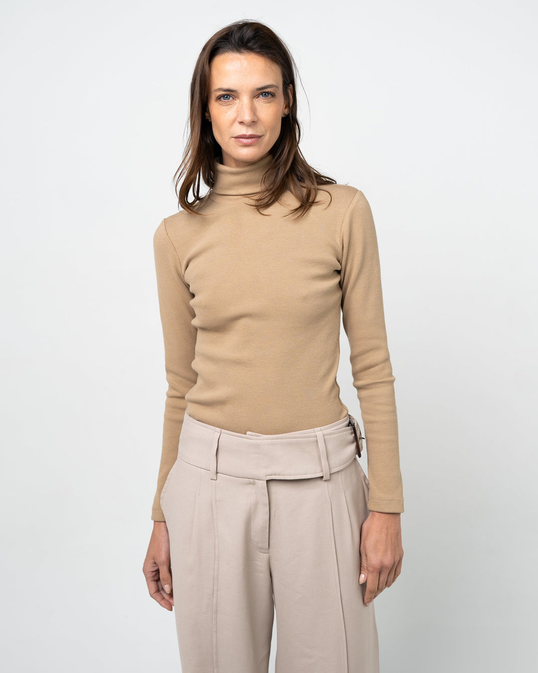 Pantalón sastrero - Detalle producto Ochi and Co