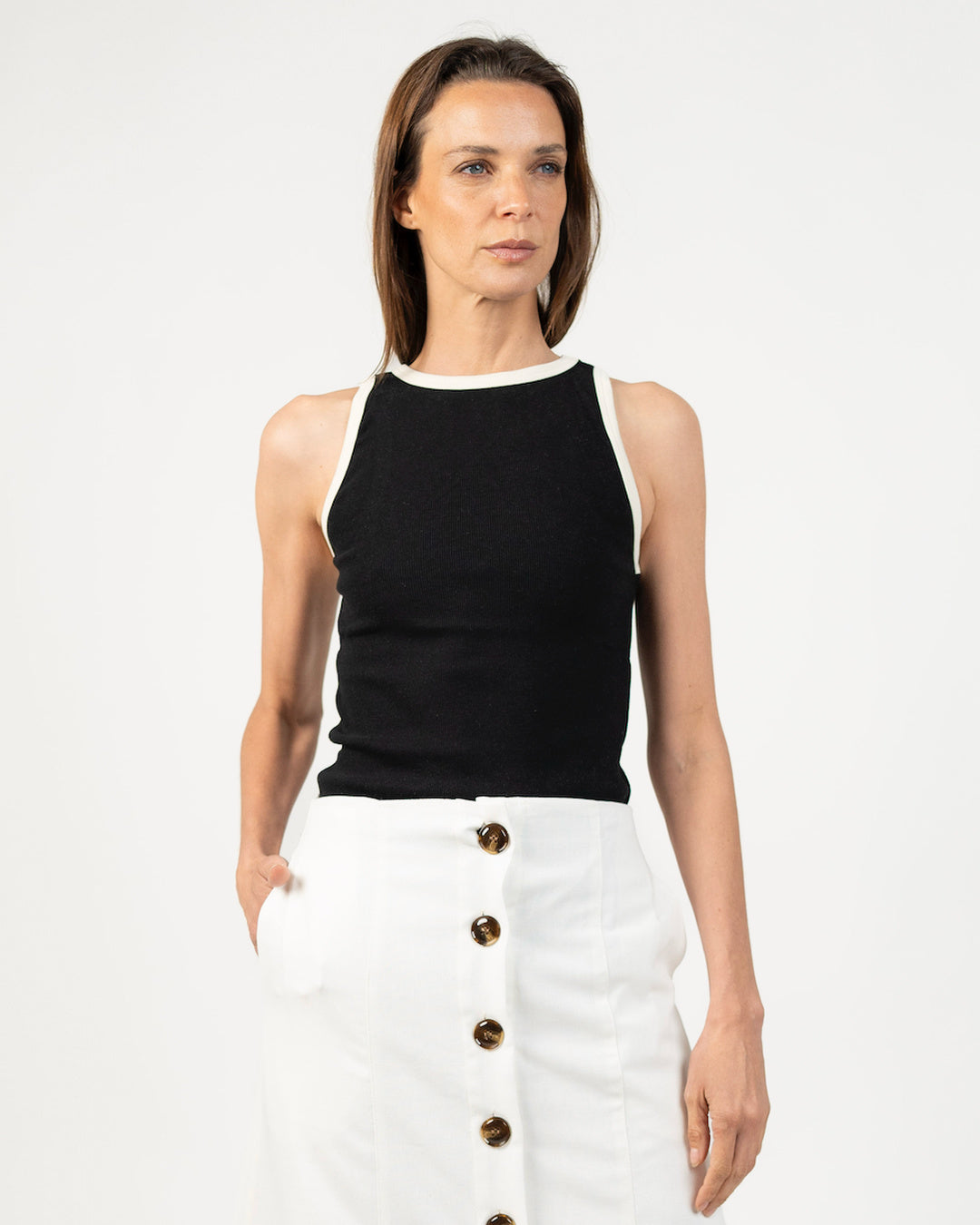 Tank top halter color Negro - Vista trasera