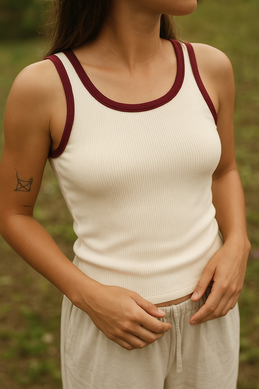 Tank Top - Crudo borde Burdeo