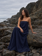 Vestido petra color Azul marino - Lifestyle sentada