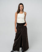 Falda cotelé color Marrón - Ochi and Co | cotelé