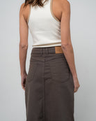 Falda denim color Marrón - Vista trasera