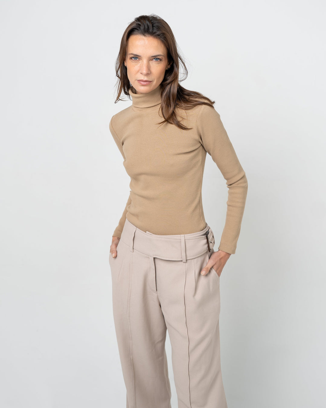 Pantalón sastrero - Detalle producto Ochi and Co