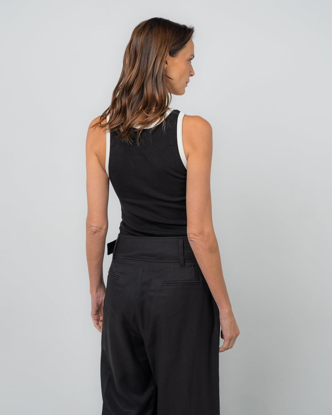 Pantalón sastrero - Detalle producto Ochi and Co