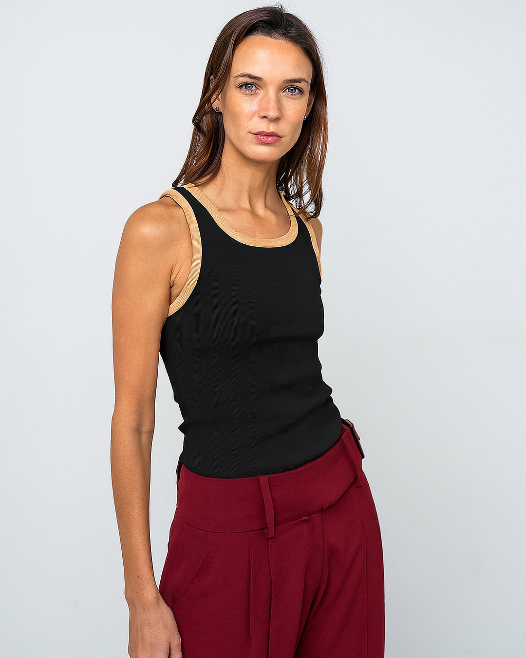 Tank Top color Negro - Ochi and Co