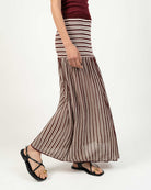 Falda tejida - Vista lateral