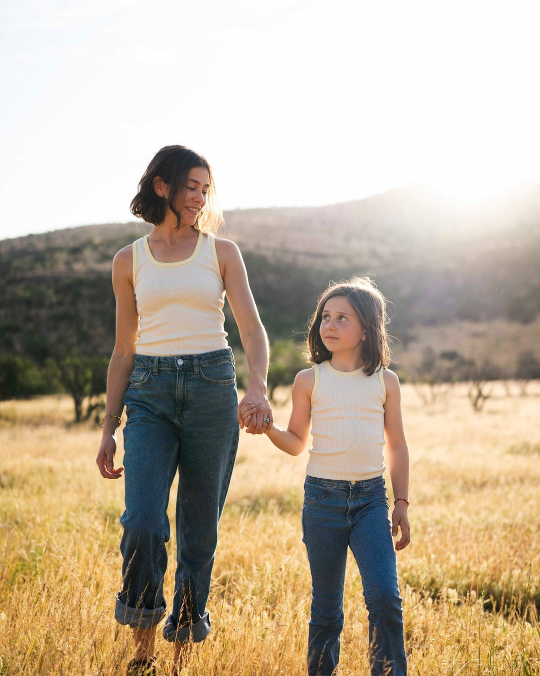 LITTLE TANK TOP color Crudo - Ochi and Co