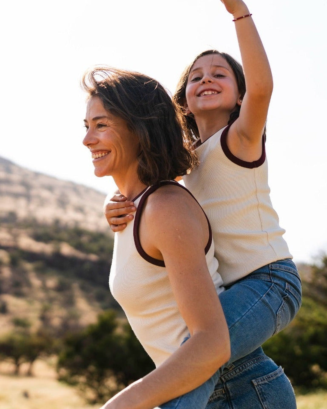 Little tank top color Crudo - Vista trasera