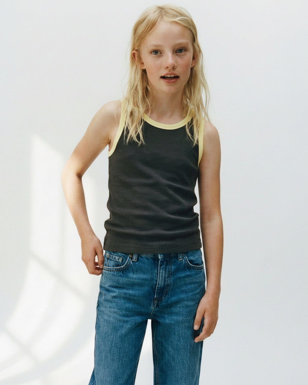 Little tank top color Amarillo - Ochi and Co