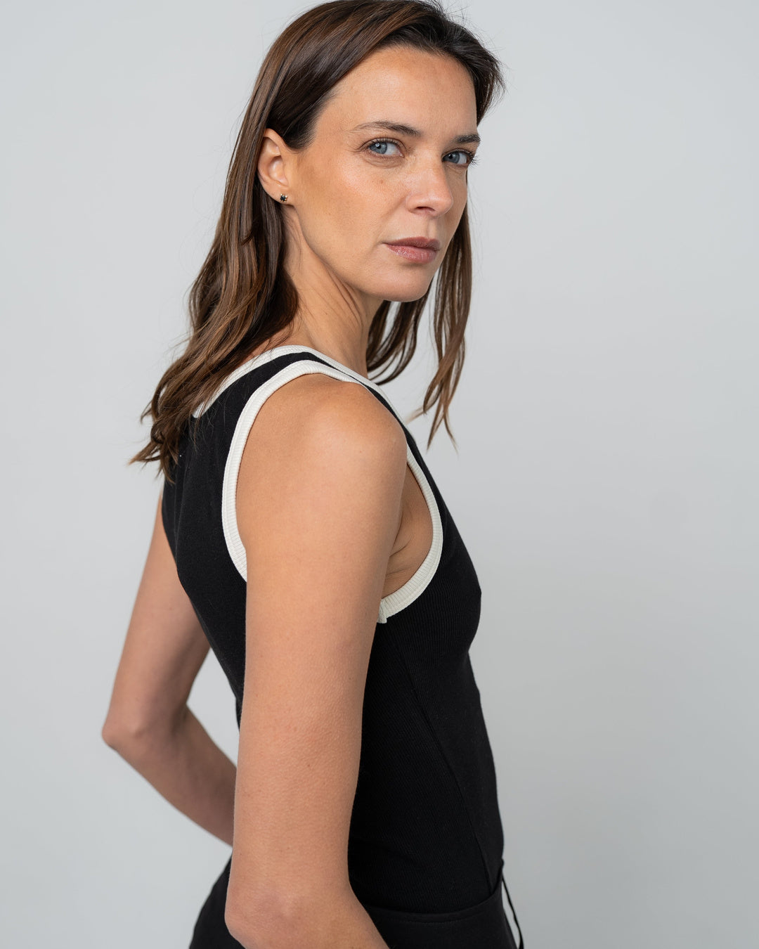 Tank top color Negro - Vista trasera