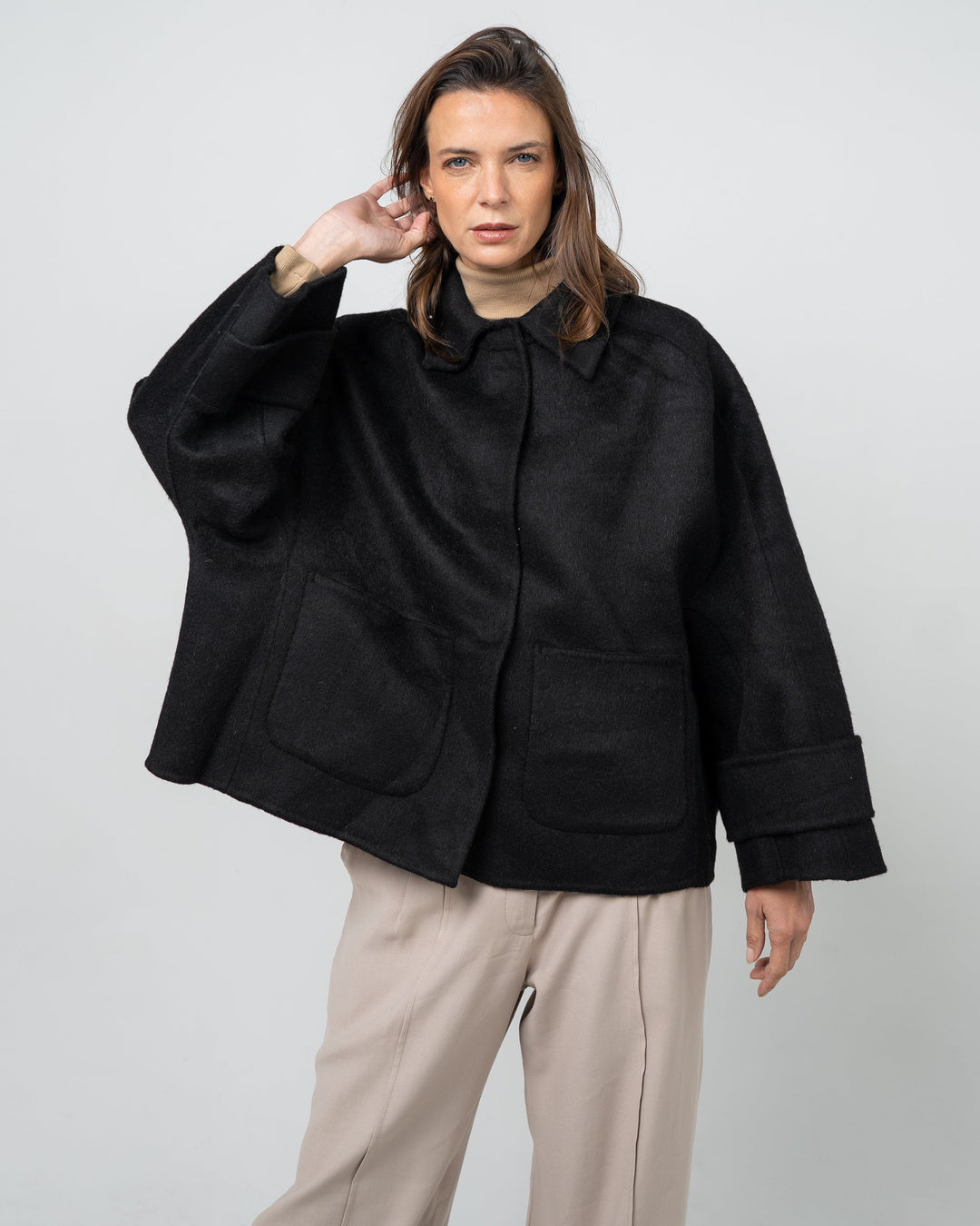 Abrigo alpaca y lana - Detalle producto Ochi and Co